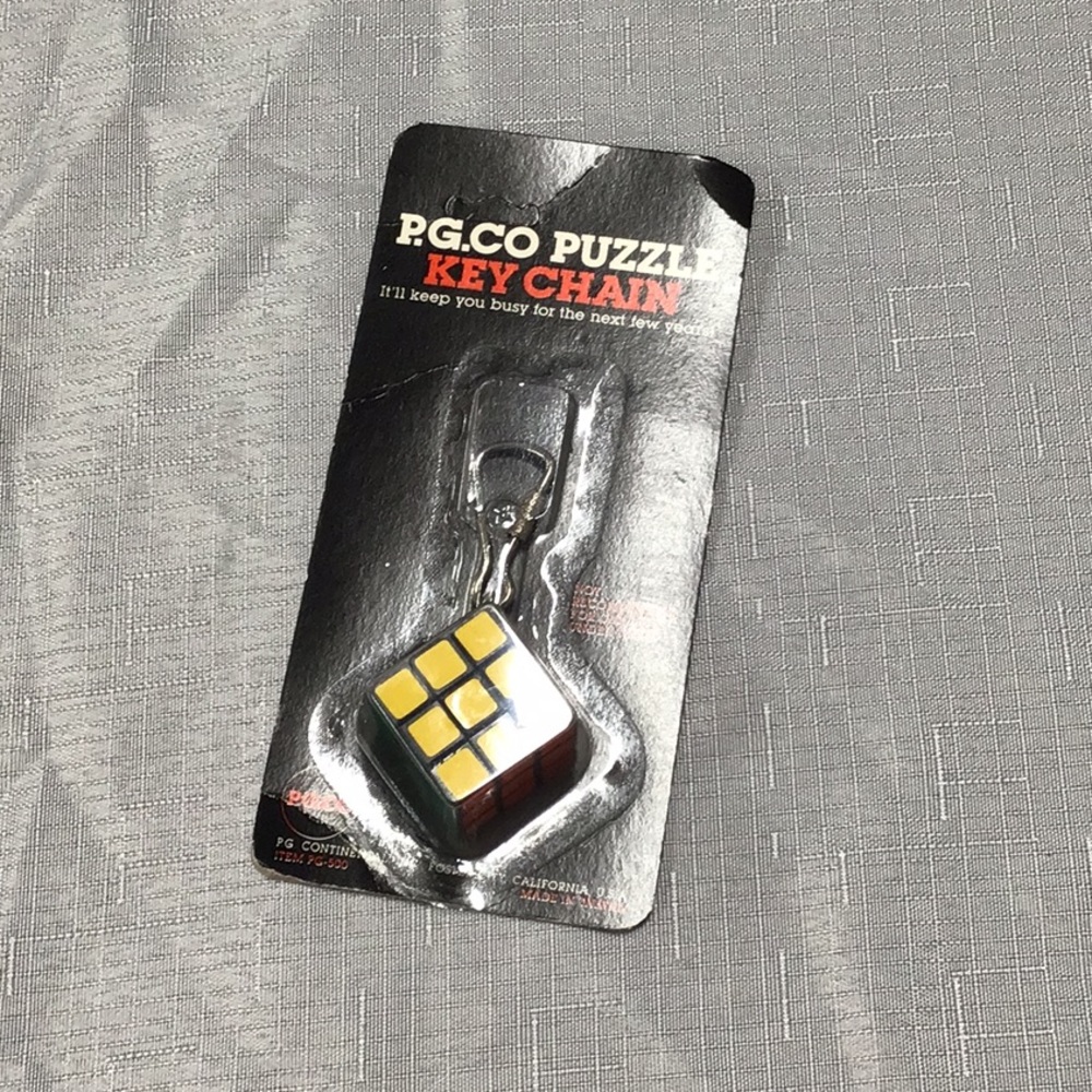 NEW RUBIK CUBE KEY CHAIN